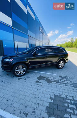 Внедорожник / Кроссовер Audi Q7 2012 в 