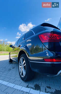 Внедорожник / Кроссовер Audi Q7 2012 в 