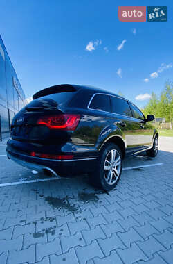 Внедорожник / Кроссовер Audi Q7 2012 в 