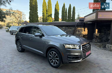 Внедорожник / Кроссовер Audi Q7 2017 в Хмельницком