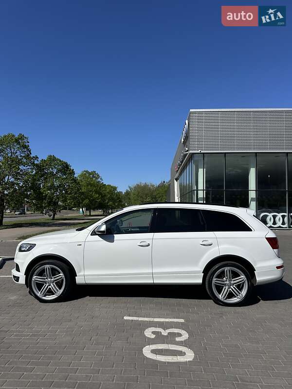 Позашляховик / Кросовер Audi Q7 2012 в Києві фото 13 Позашляховик / Кросовер Audi Q7 2012 в Києві