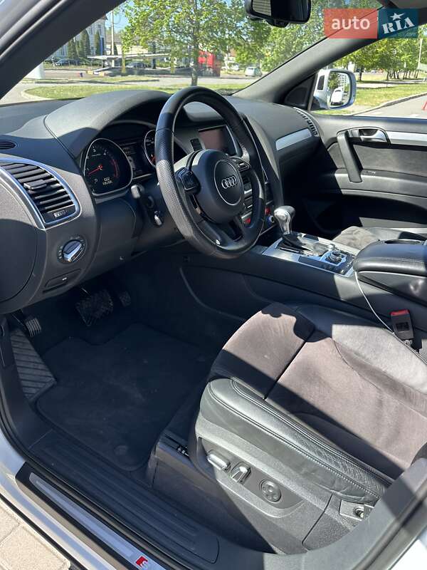 Позашляховик / Кросовер Audi Q7 2012 в Києві фото 35 Позашляховик / Кросовер Audi Q7 2012 в Києві
