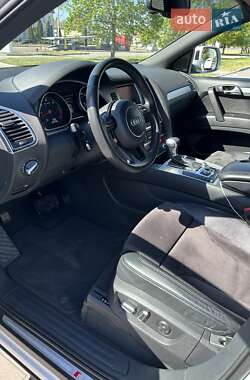 Внедорожник / Кроссовер Audi Q7 2012 в 