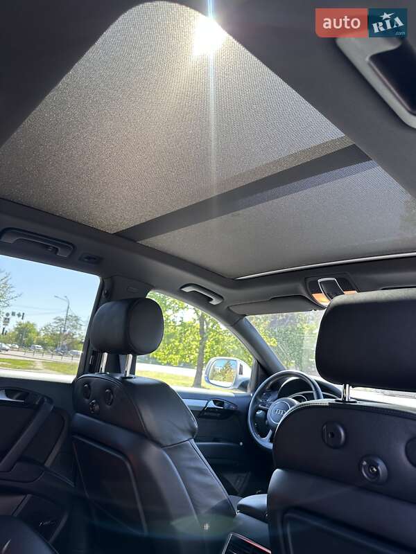 Позашляховик / Кросовер Audi Q7 2012 в Києві фото 36 Позашляховик / Кросовер Audi Q7 2012 в Києві