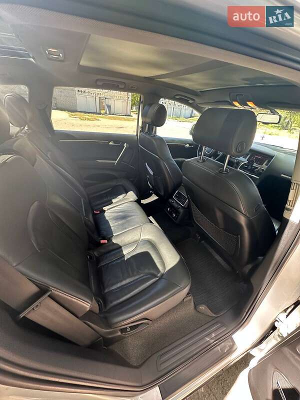 Позашляховик / Кросовер Audi Q7 2007 в Павлограді