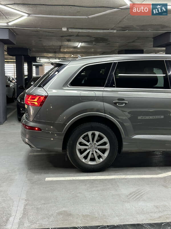 Позашляховик / Кросовер Audi Q7 2016 в Одесі