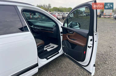 Позашляховик / Кросовер Audi Q7 2017 в 