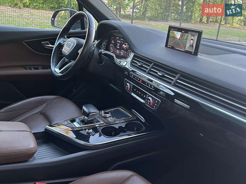 Внедорожник / Кроссовер Audi Q7 2016 в Виннице