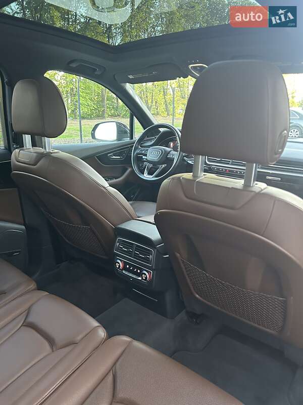 Внедорожник / Кроссовер Audi Q7 2016 в Виннице