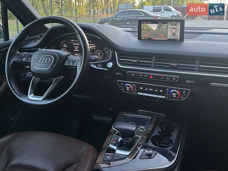 Внедорожник / Кроссовер Audi Q7 2016 в Виннице