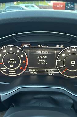 Позашляховик / Кросовер Audi Q7 2016 в 