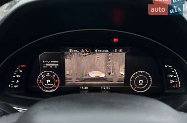Позашляховик / Кросовер Audi Q7 2015 в 