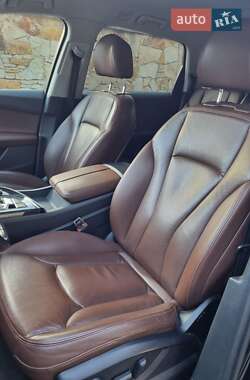 Внедорожник / Кроссовер Audi Q7 2016 в 
