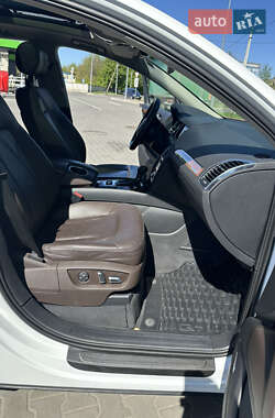 Внедорожник / Кроссовер Audi Q7 2014 в 