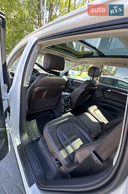 Внедорожник / Кроссовер Audi Q7 2014 в 