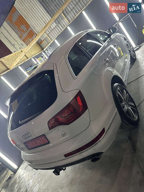 Внедорожник / Кроссовер Audi Q7 2014 в Владимире