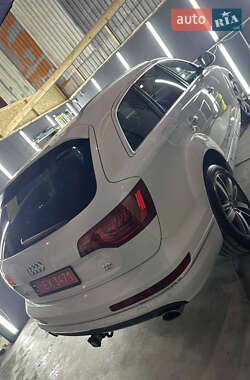 Внедорожник / Кроссовер Audi Q7 2014 в 
