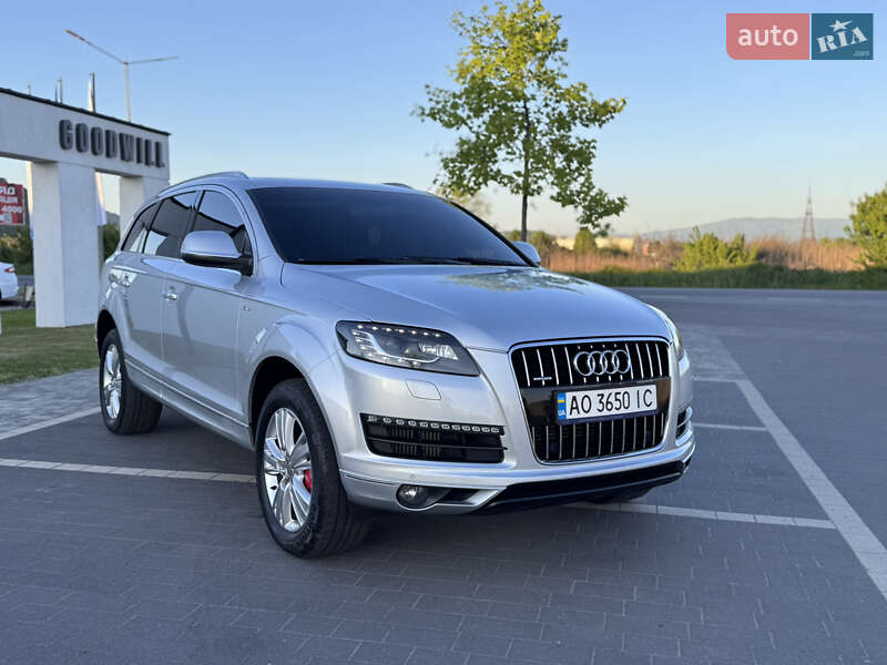 Внедорожник / Кроссовер Audi Q7 2009 в 