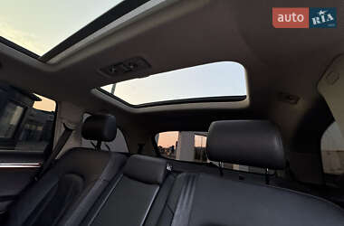 Внедорожник / Кроссовер Audi Q7 2009 в 