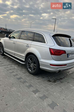 Позашляховик / Кросовер Audi Q7 2007 в 