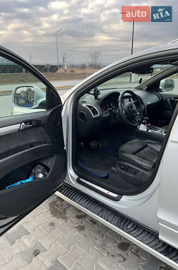 Позашляховик / Кросовер Audi Q7 2007 в 