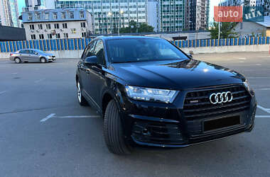 Audi Q7 2016