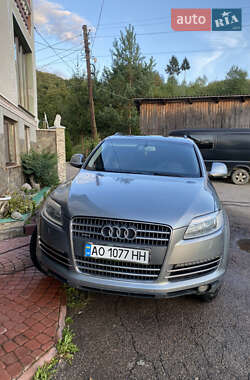 Внедорожник / Кроссовер Audi Q7 2007 в 