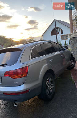 Внедорожник / Кроссовер Audi Q7 2007 в 