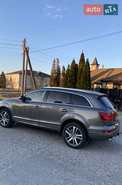 Внедорожник / Кроссовер Audi Q7 2012 в 