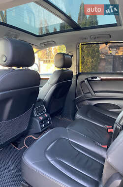 Внедорожник / Кроссовер Audi Q7 2012 в 