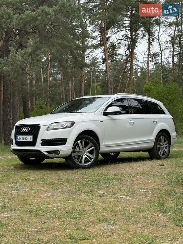Внедорожник / Кроссовер Audi Q7 2014 в Прилуках