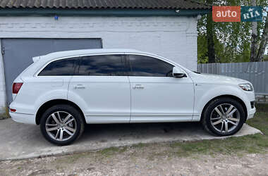 Внедорожник / Кроссовер Audi Q7 2014 в 