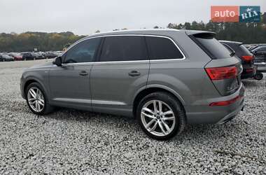 Внедорожник / Кроссовер Audi Q7 2015 в 