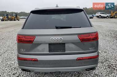 Внедорожник / Кроссовер Audi Q7 2015 в 