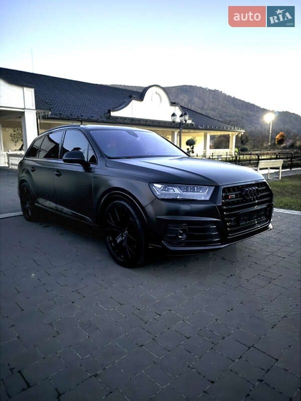 Внедорожник / Кроссовер Audi Q7 2018 в Мукачево