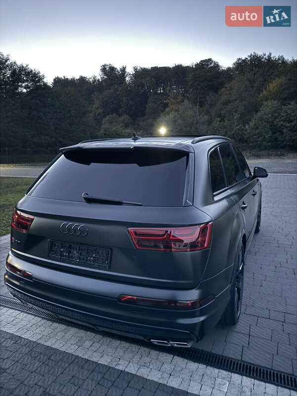 Внедорожник / Кроссовер Audi Q7 2018 в Мукачево