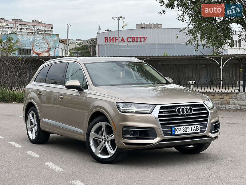 Внедорожник / Кроссовер Audi Q7 2018 в Запорожье