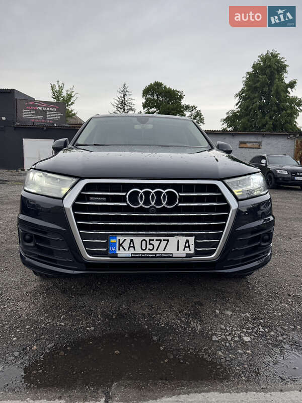 Внедорожник / Кроссовер Audi Q7 2016 в Киеве