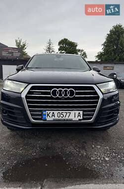 Позашляховик / Кросовер Audi Q7 2016 в 