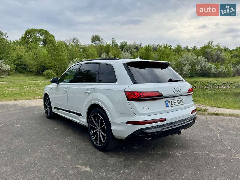 Внедорожник / Кроссовер Audi Q7 2022 в Днепре