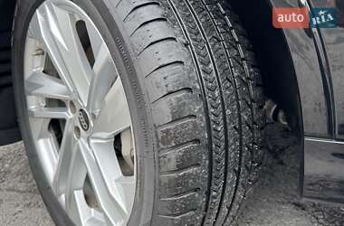 Позашляховик / Кросовер Audi Q7 2022 в 