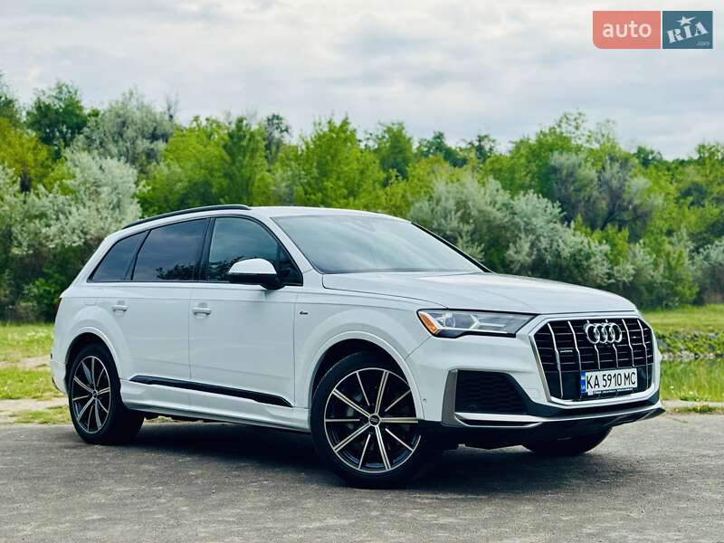 Внедорожник / Кроссовер Audi Q7 2022 в Днепре