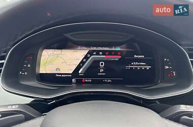 Позашляховик / Кросовер Audi Q7 2022 в 