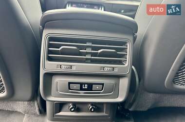 Внедорожник / Кроссовер Audi Q7 2022 в 