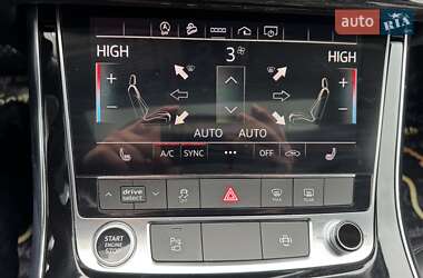 Позашляховик / Кросовер Audi Q7 2022 в 