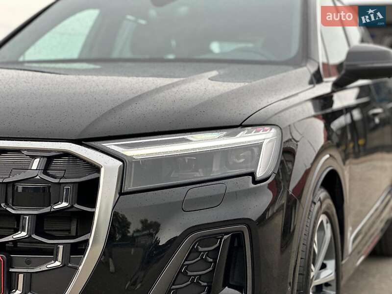 Внедорожник / Кроссовер Audi Q7 2025 в Киеве