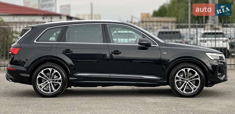 Внедорожник / Кроссовер Audi Q7 2025 в Киеве