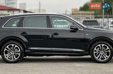 Внедорожник / Кроссовер Audi Q7 2025 в 