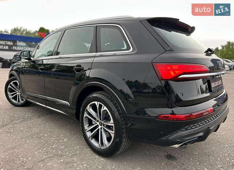 Внедорожник / Кроссовер Audi Q7 2025 в Киеве