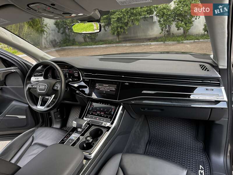 Внедорожник / Кроссовер Audi Q7 2019 в Обухове